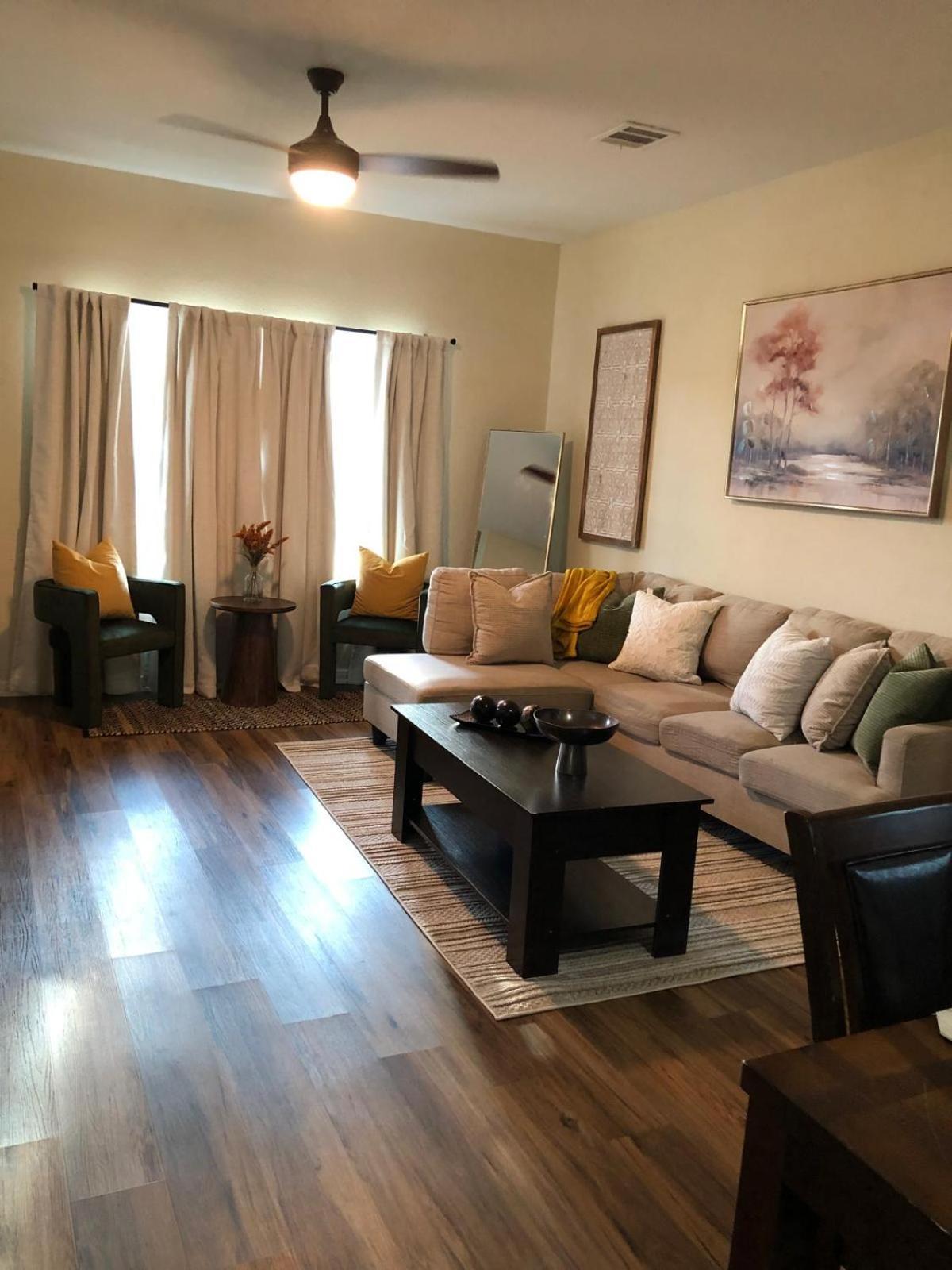 Spacious Villa Close To The Beach, 10 Sleeps 加尔维斯敦 外观 照片
